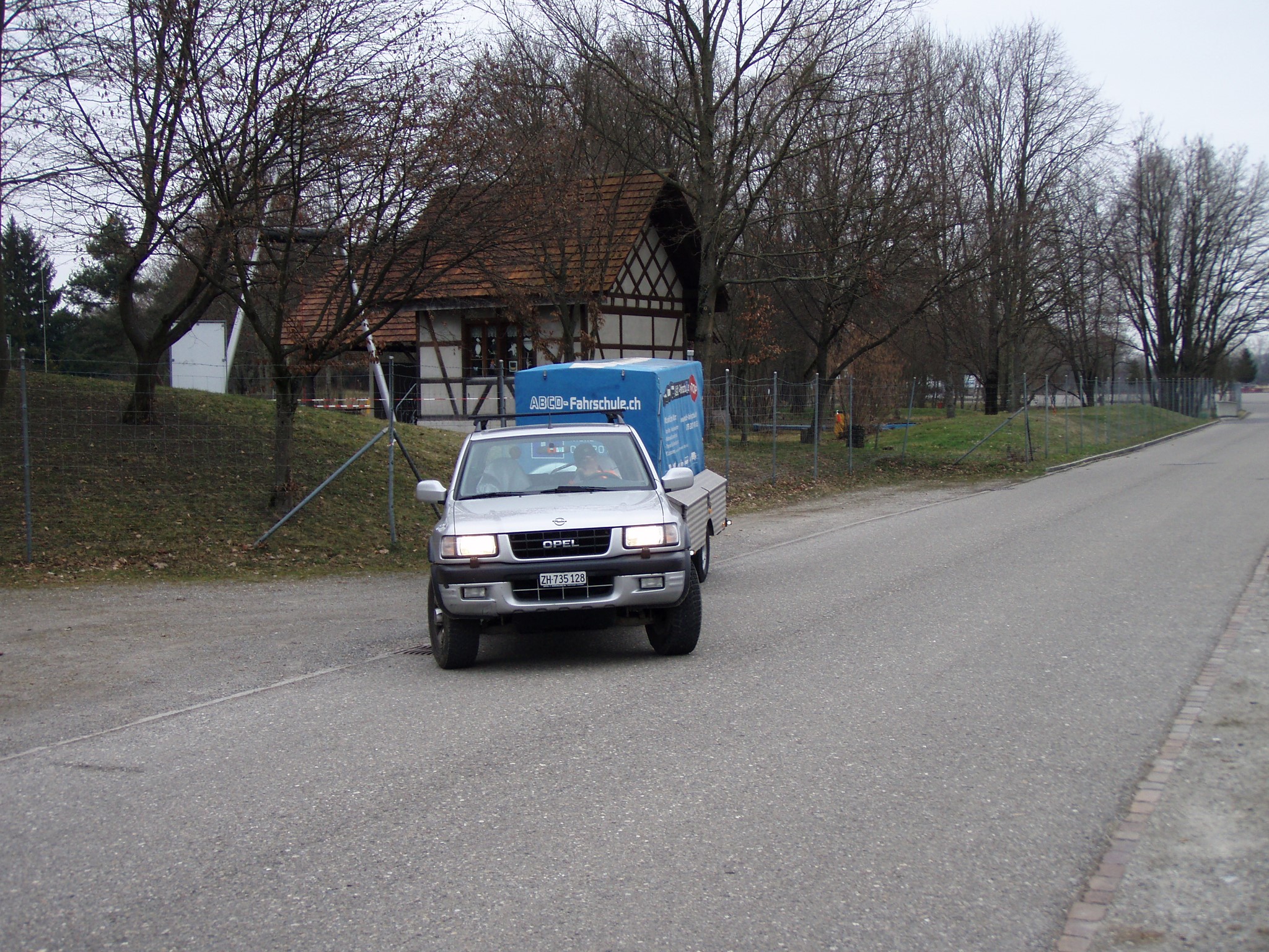 Prüfungsvorbereitung Kategorie BE Auto-Anhänger Fahrschule in Winterthur Manöver seitwärtsparkieren img-thumbnail